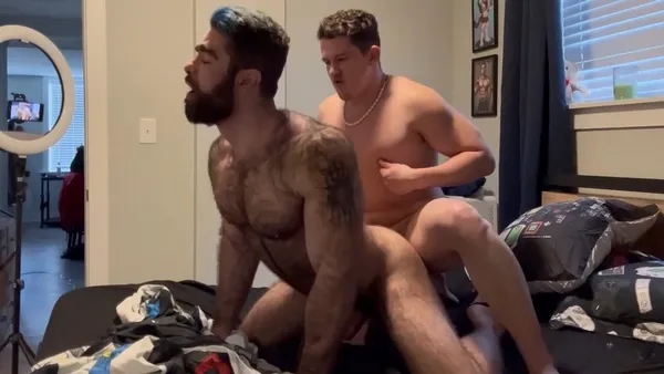 Lyon King fucks Lucas Leon 2